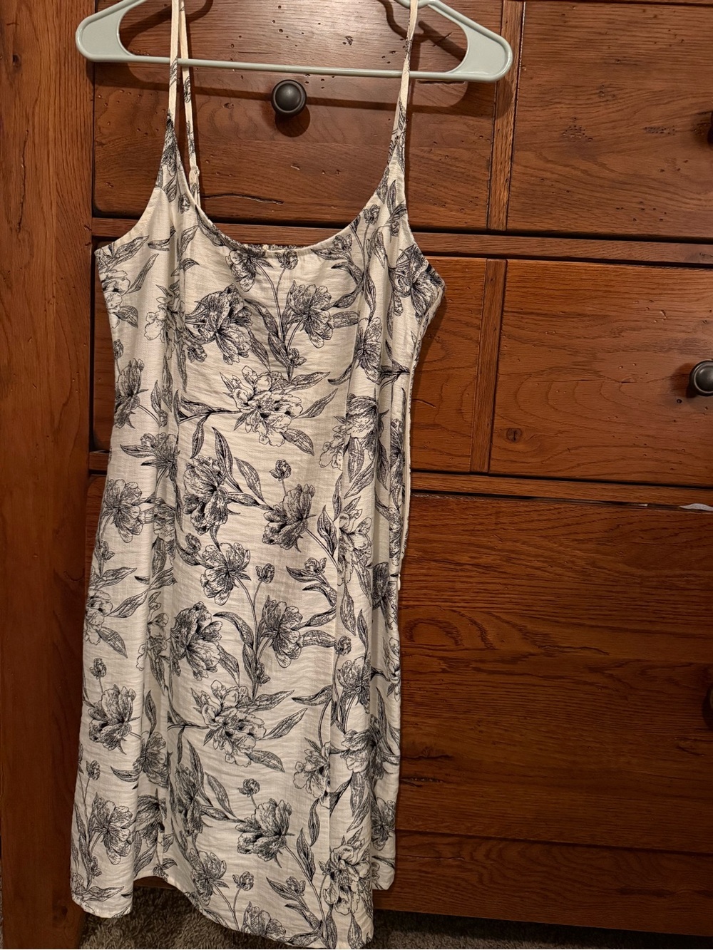 Floral Spaghetti Strap linen Slip Dress size 6 - Cream with Black Floral Print